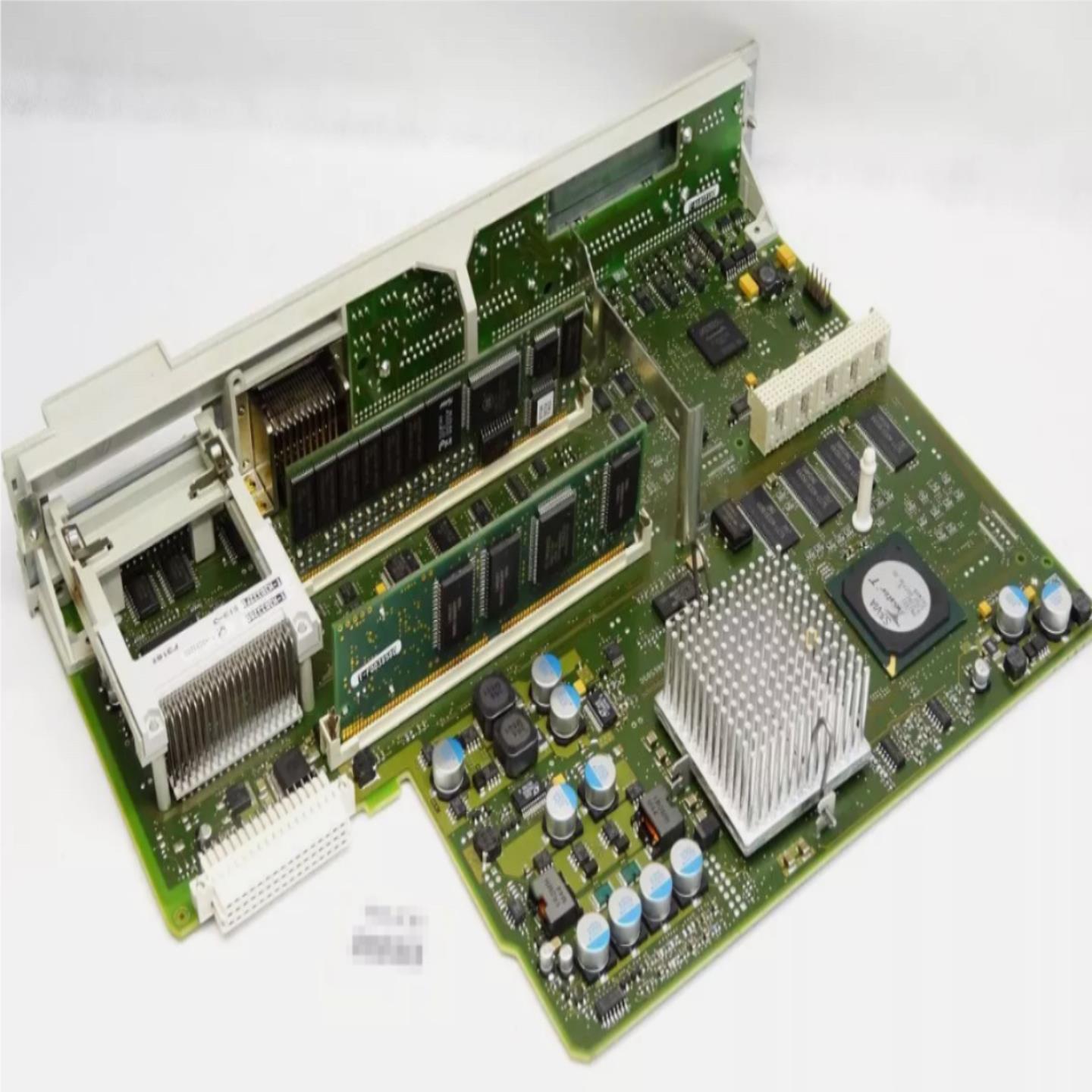 6FC5357-0BB33-0AA1 840DDE NCU  PLC 96KB 根据 IEC 61508 准备