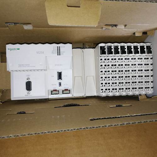 议价施耐德M258定制款控制器FCE300042B100全新原装现货质保一年