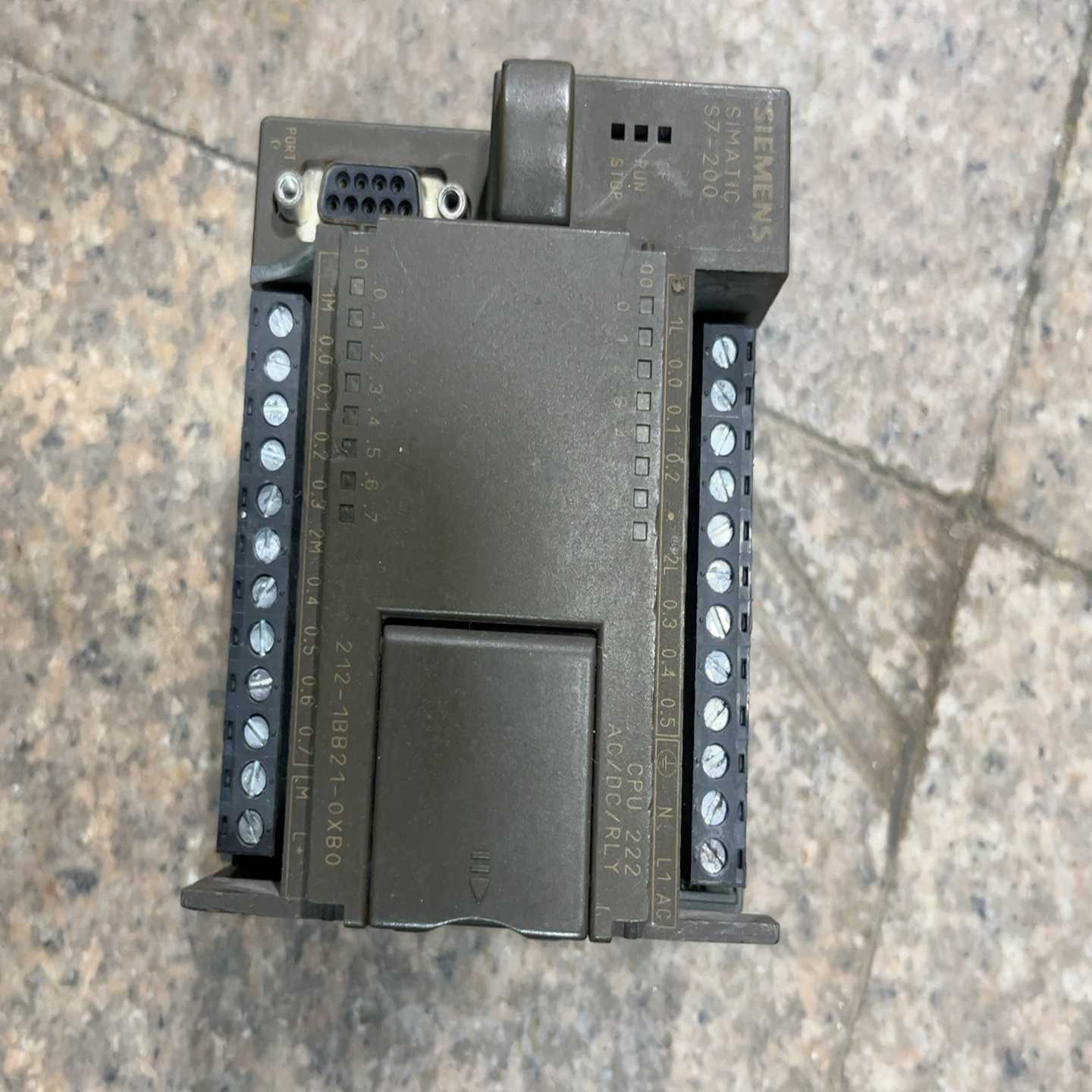 PLCCPU222、成色如图，标单个价：询价