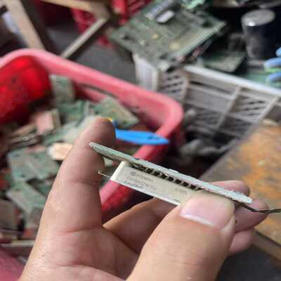 FP15R12W1T4成色如图功能