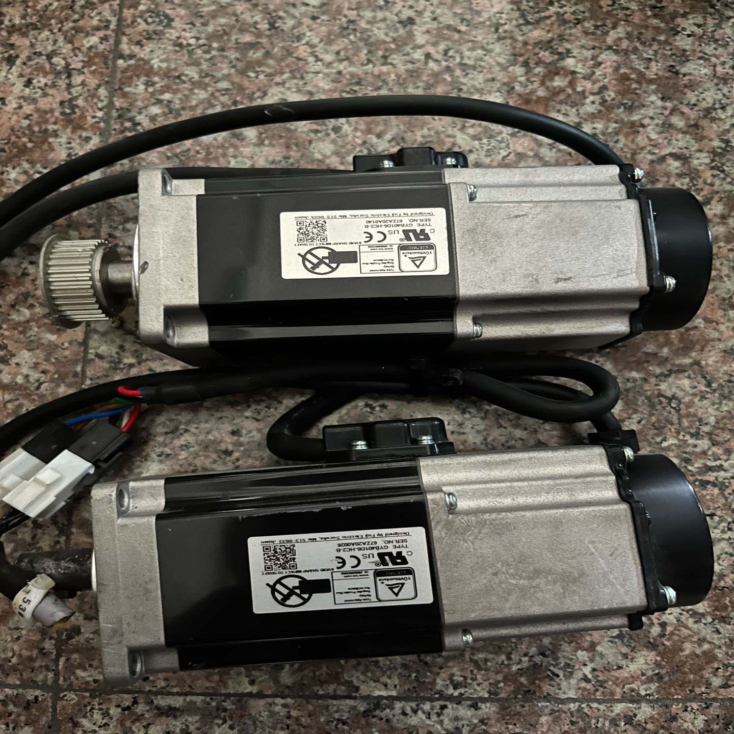 富士2手马达.GYB401D5-RC2-B.成色如图，有询价