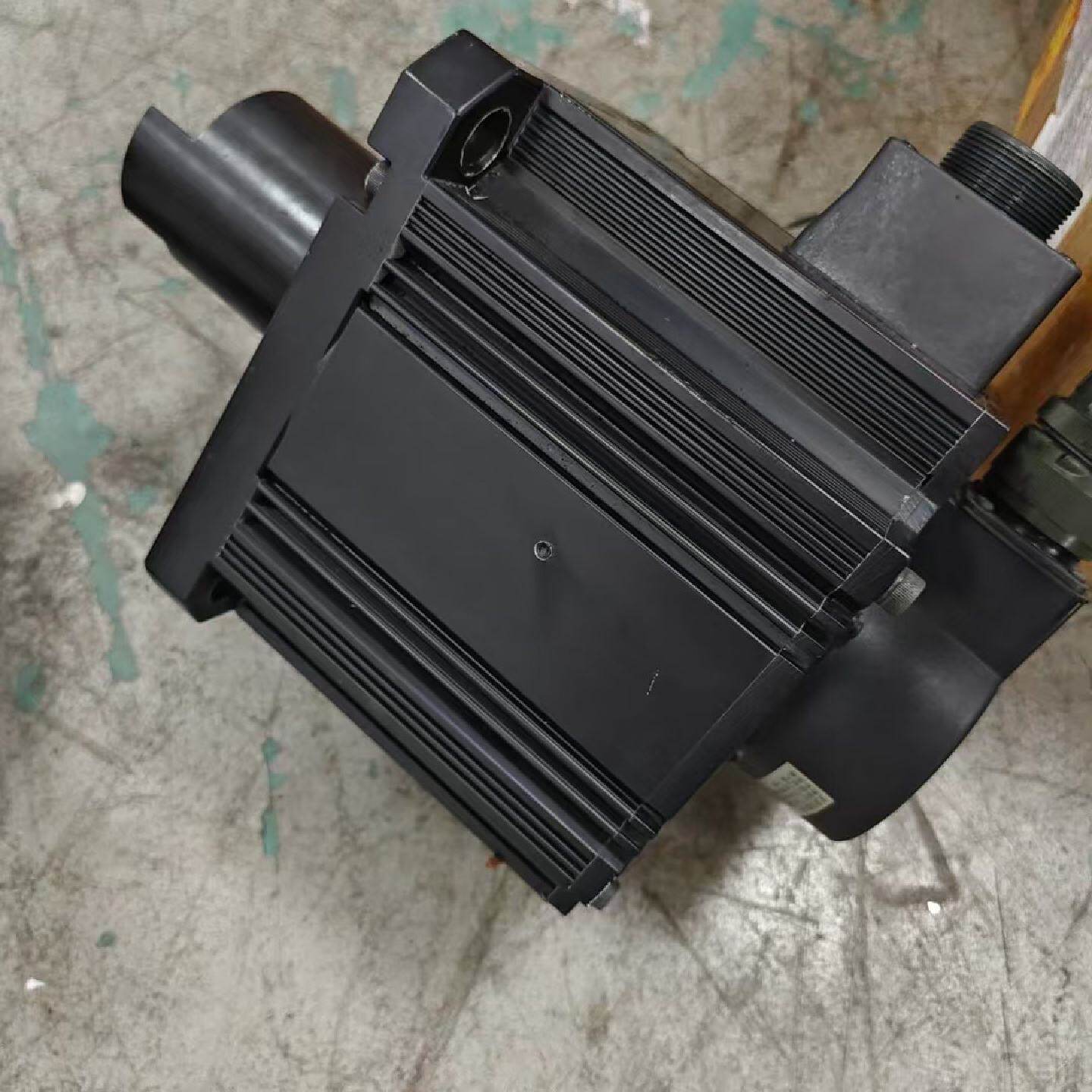 驱动器MFDHTB3A2E电机MDME502GCG松下A5--议价商品