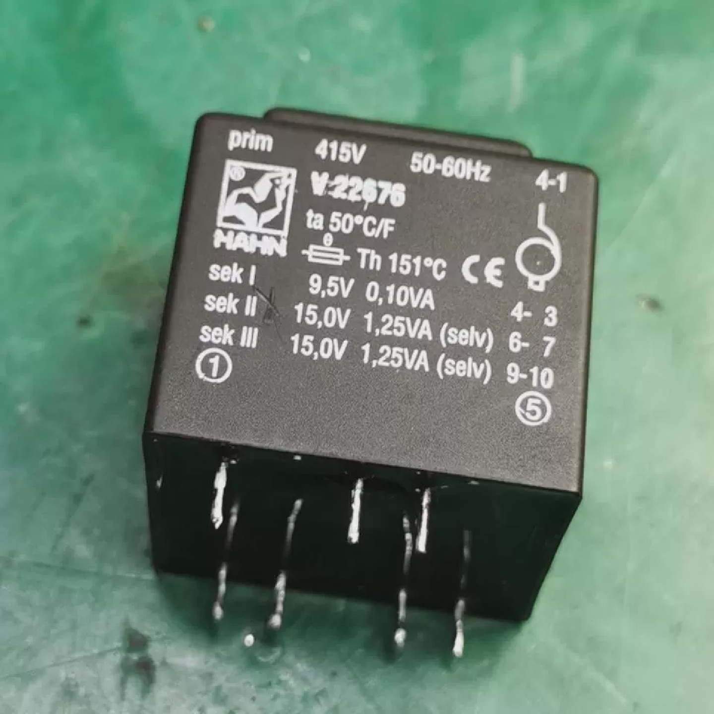 V22676变压器一样的产品几个无法定制,替代品要定制才有