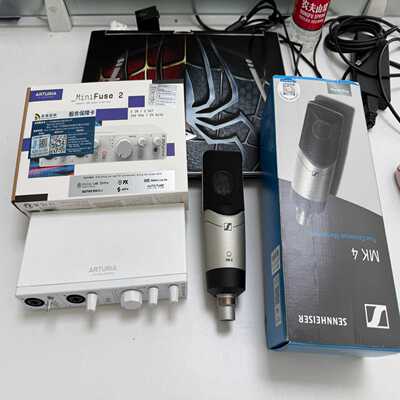 出一套几乎全新的ArturiaMiniFuse2声卡加森--议价商品