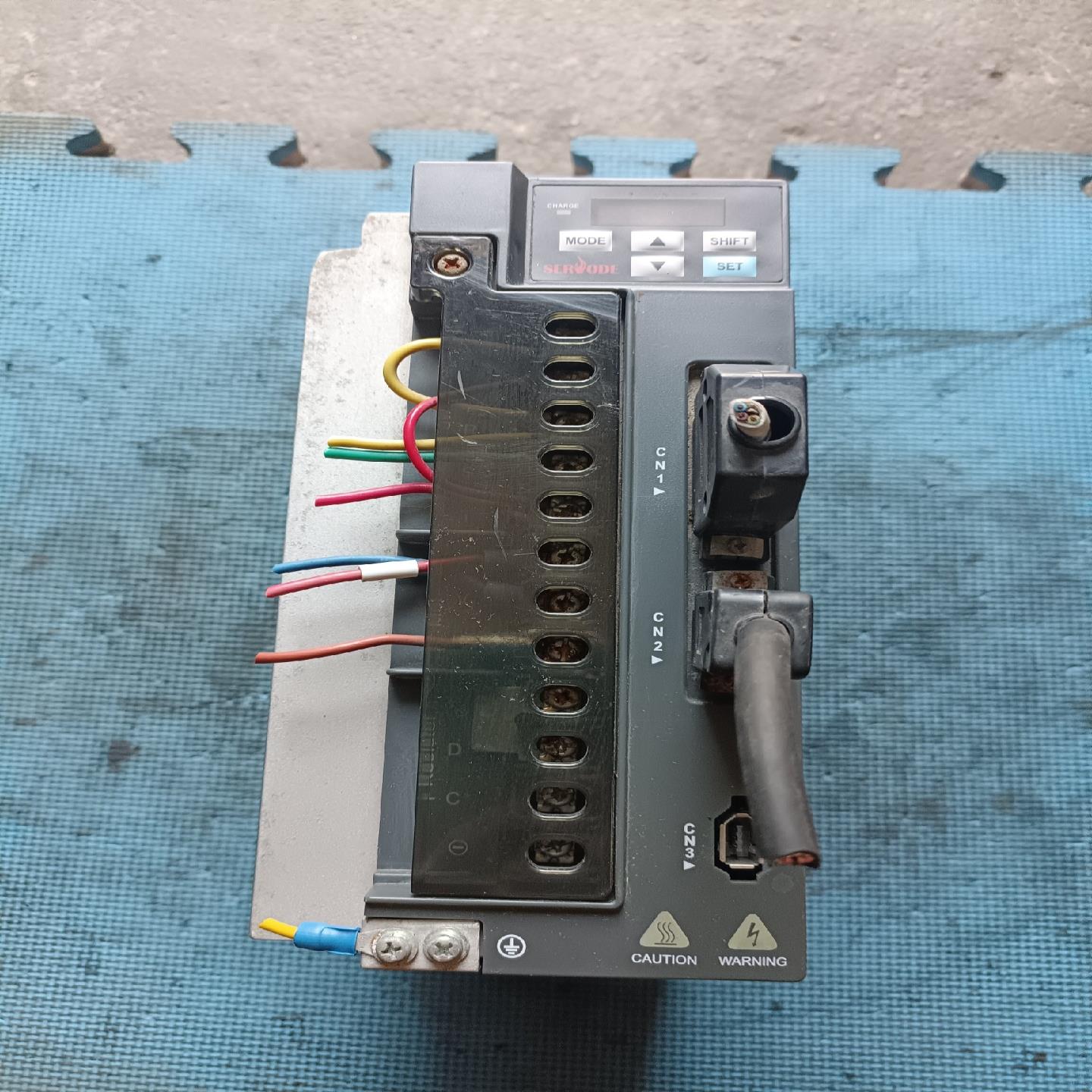 赛孚德驱动器2，3KW刚拆机成色如图完好无损功能包好--议价商品