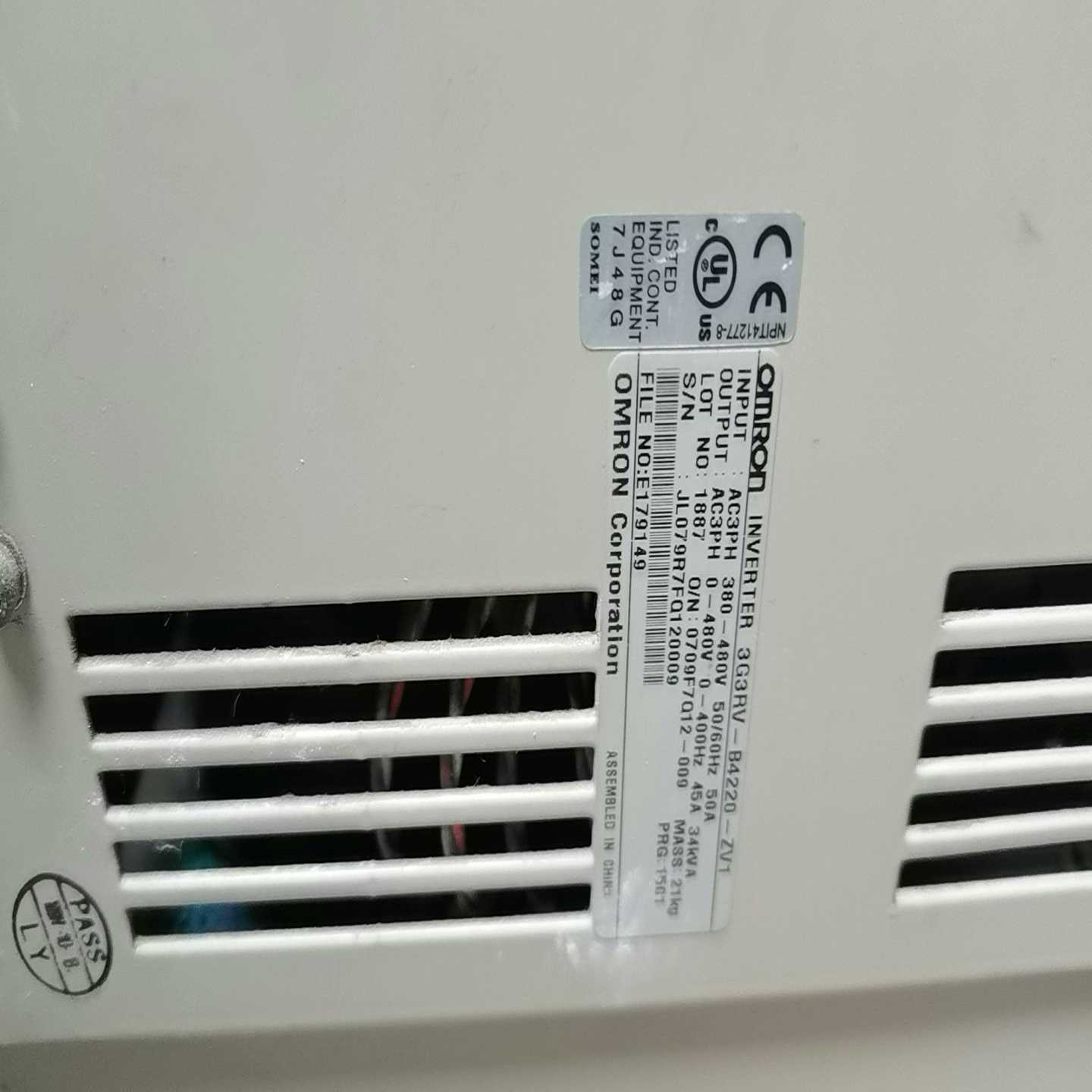 议价拆机欧姆龙变频器3G3RV-B4220-ZV1，实物拍摄，成现货/n维修