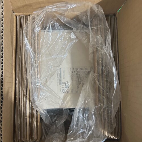 询价-安川伺服驱动器SGD7S120AA0C202未使用