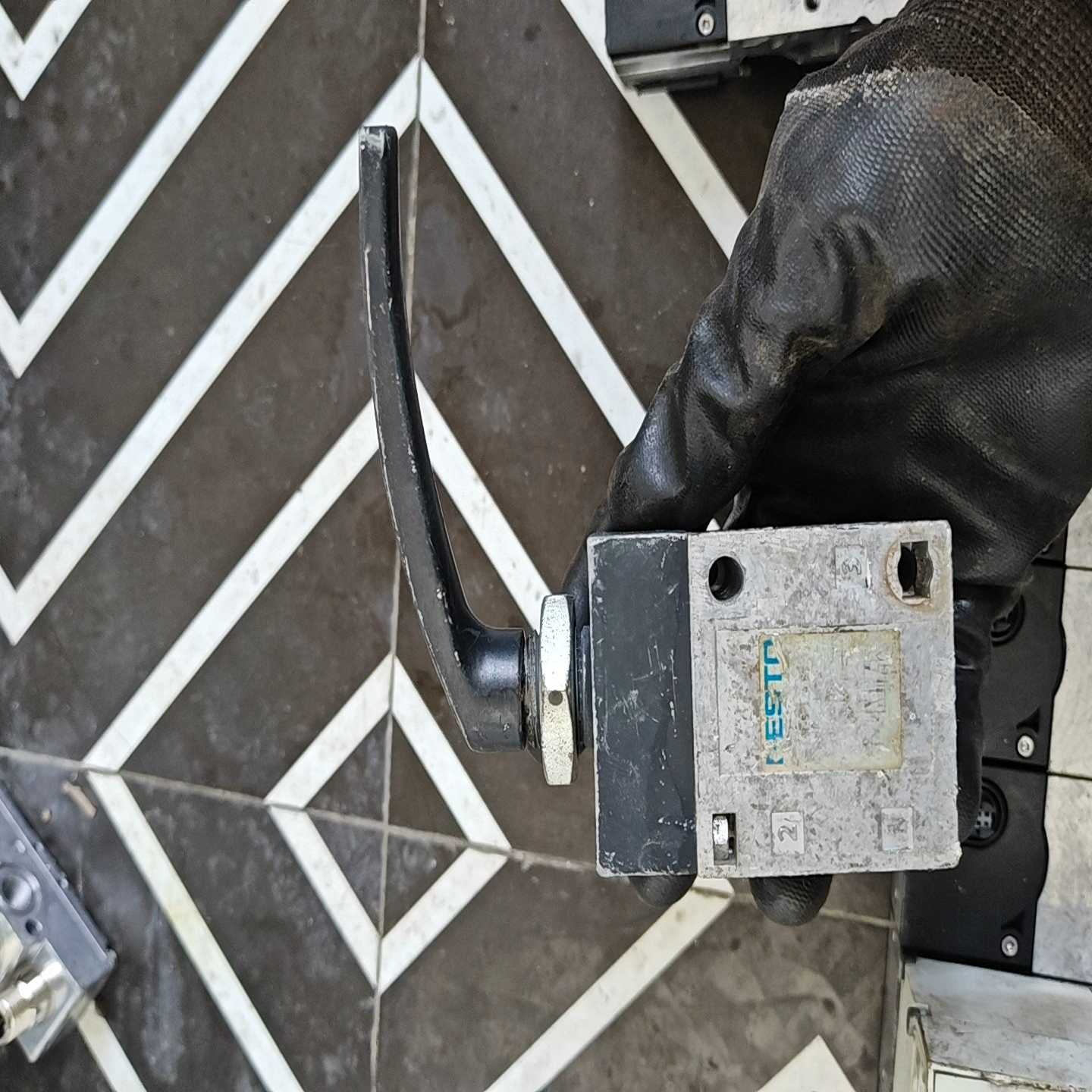 费斯托手压阀8995TH-5-1/4-B1个询价