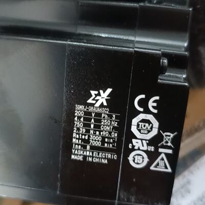 议价安川伺服X SGMXJ-08AUA6SC2 01 02 04AUA6S/CC2 SGMXJ-04AUA6