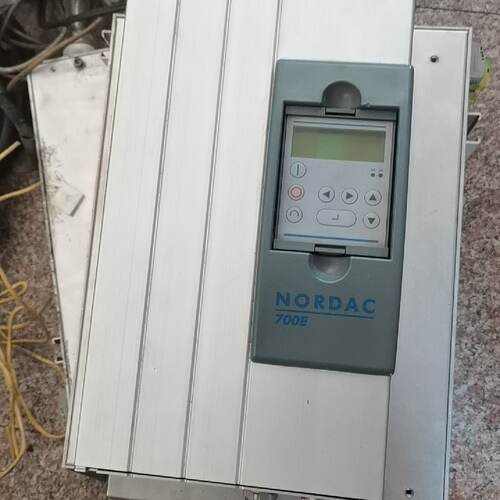议价BECKER驱动器SK700E222340AGBB