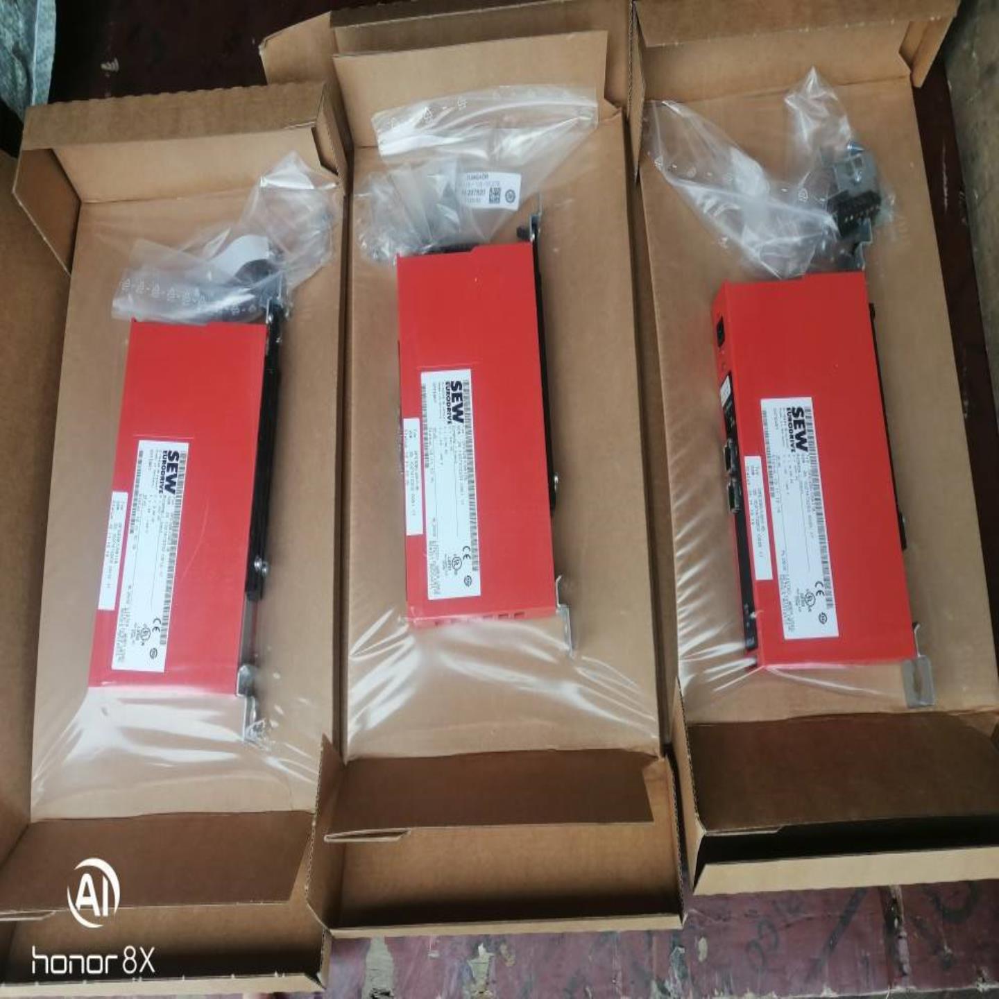 配件sew通讯卡通讯模块DFE32BU0H11B议价购买议价