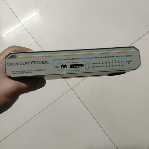 寻Allied Telesis CentreCOM FS708