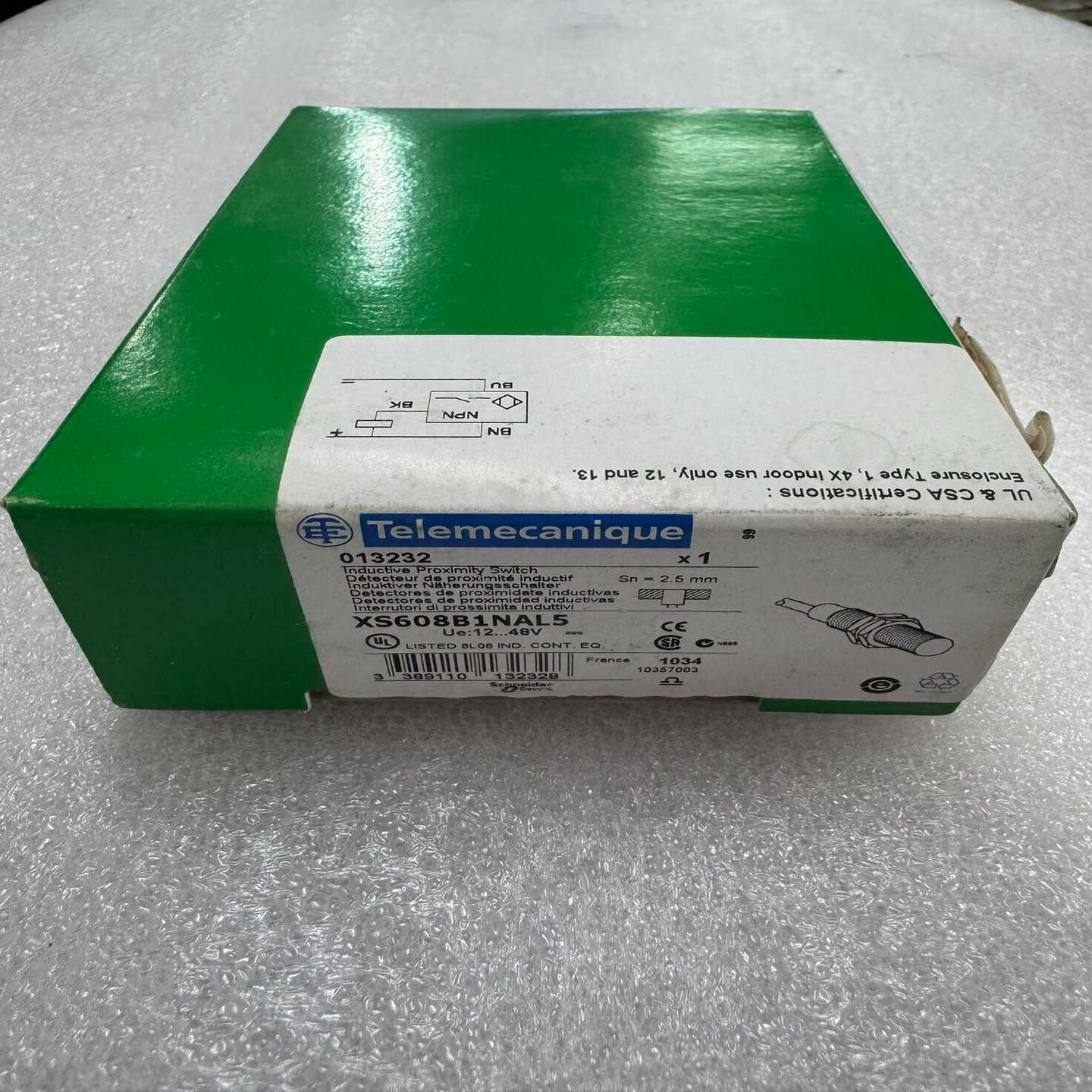 全新施耐德接近开关XS608B1NAL5，仓库余货，有一百盒-议价