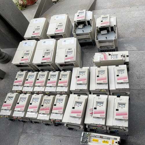 科比F5变频器！12F5A1D-Y1BA（4KW）9台、14