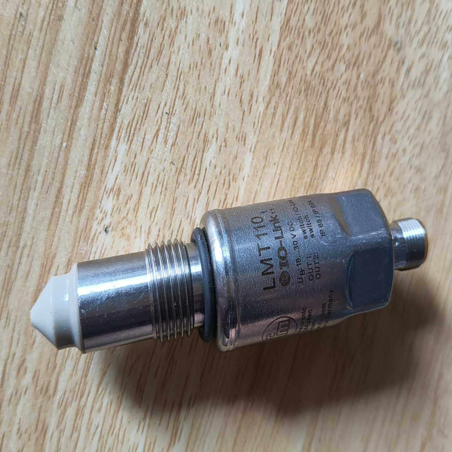 德国IFM易福门LMT110液位传感器，带IO-Link接口--议价商品