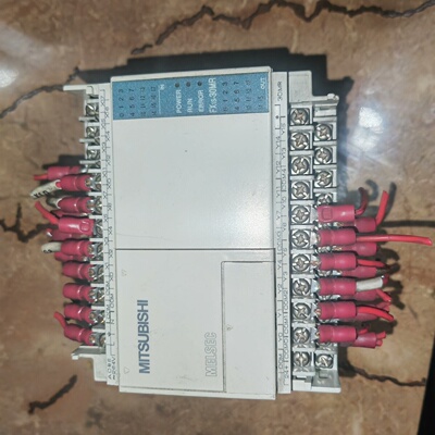 议价30MRPLC功能包好缺两个盖子议价