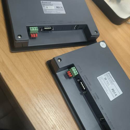 显控触摸屏型号SK070QEv3，两台，图-议价