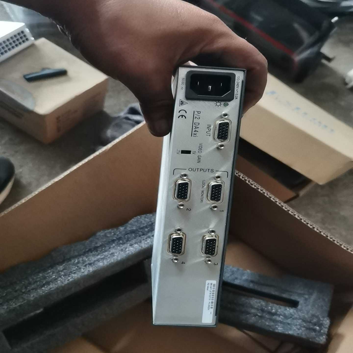 Extron爱思创VGA分配放大器，型号P/2DA4xi，询价