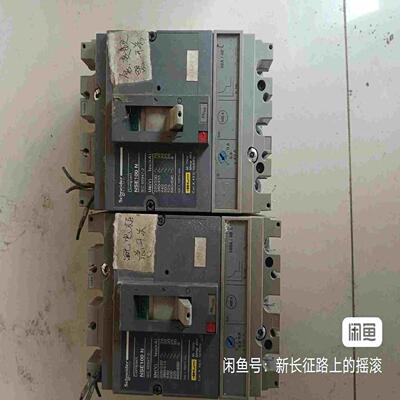 施耐德断路器 NSE100N，100A一台   40A一台