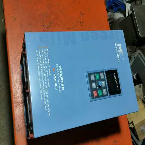 议价拆机一台米兰M5000-ⅤT11G15PB变频器成色八成