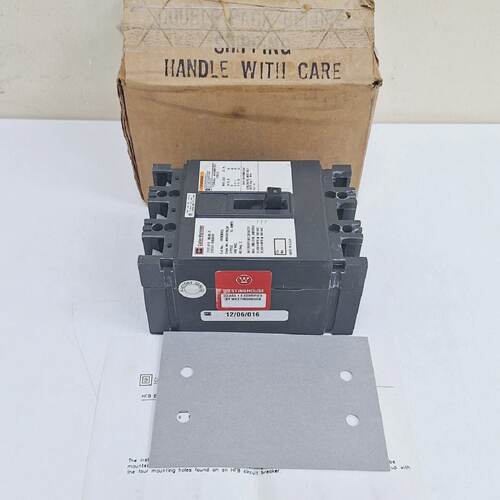CutlerHammer HFB3015L  4997D19G34 Circuit Breaker 3P 15A
