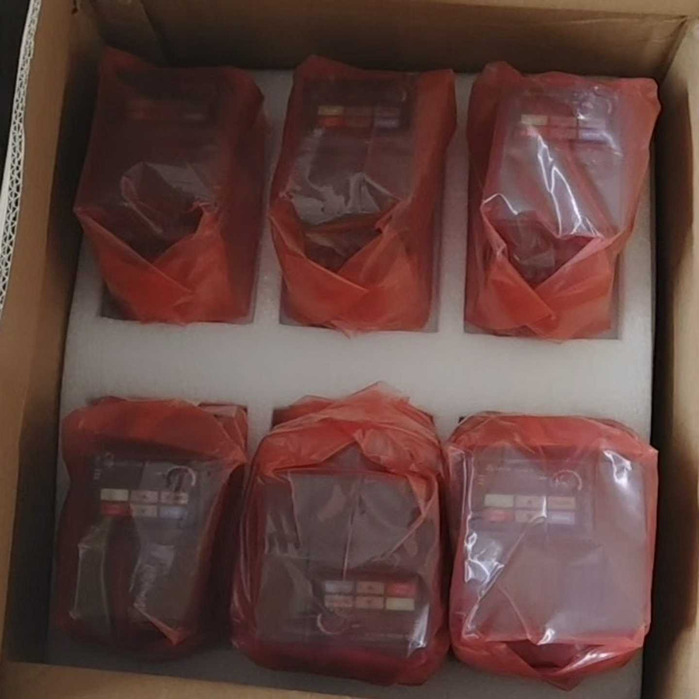 （请询价）VFD015EL21W台达变频器，一箱12台，单独没有包装