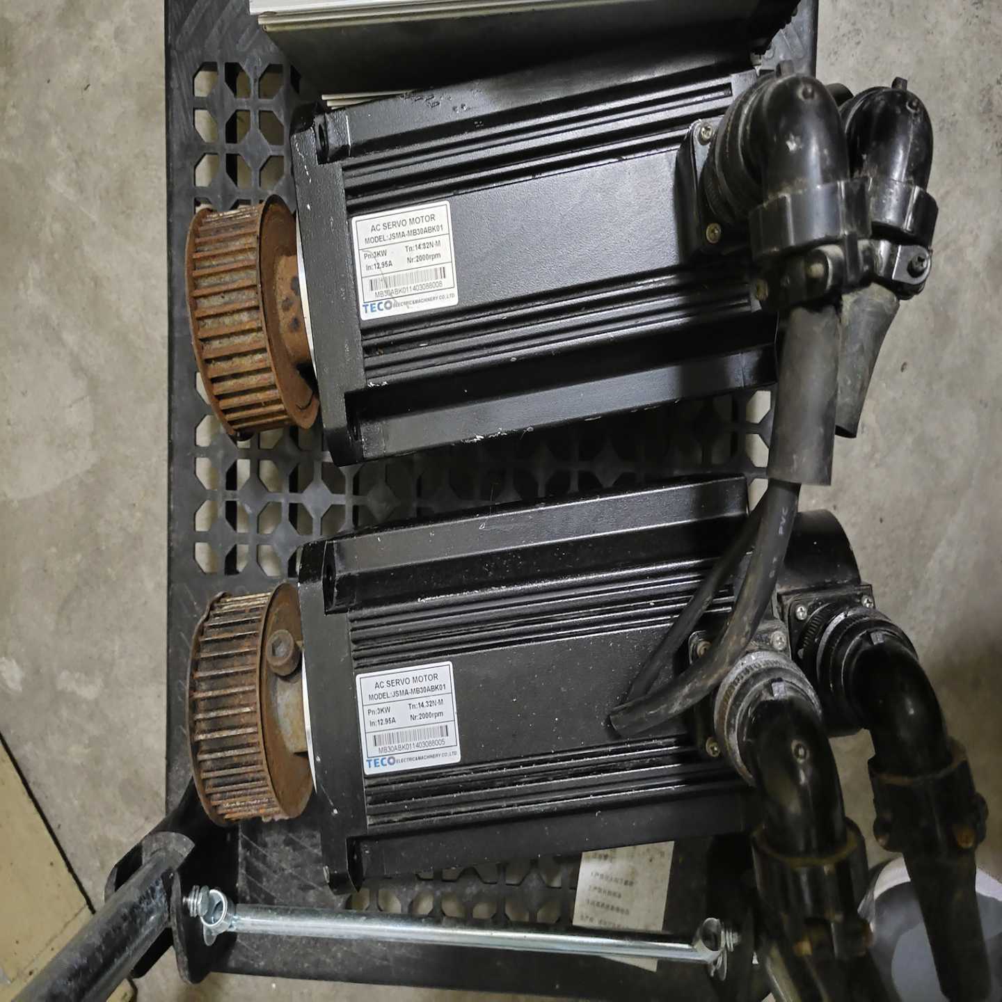 议价东元伺服驱动器型号，JSDA-75A3，数量2个