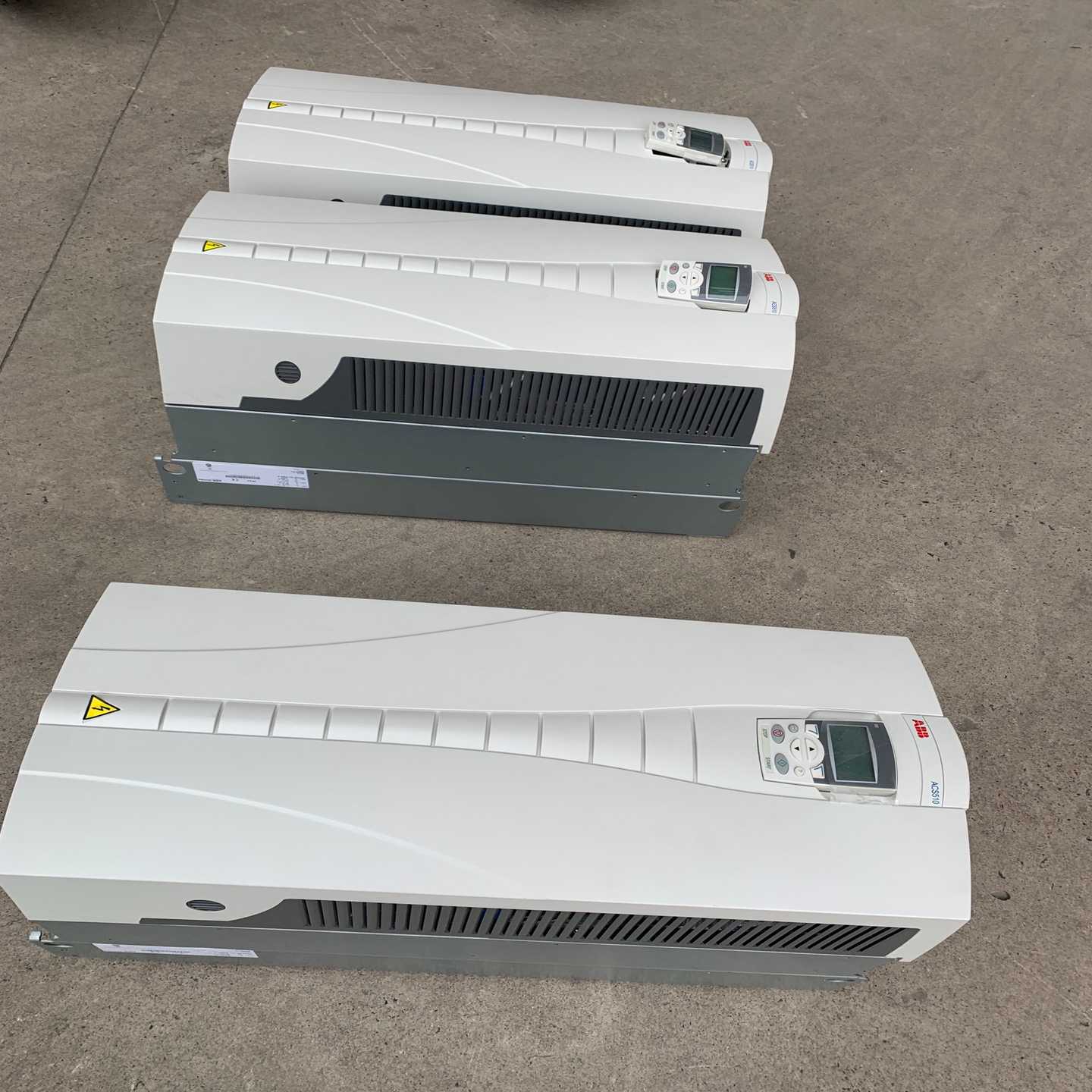 询价~ABB变频器55KWACS550-01-0125A-4 AC
