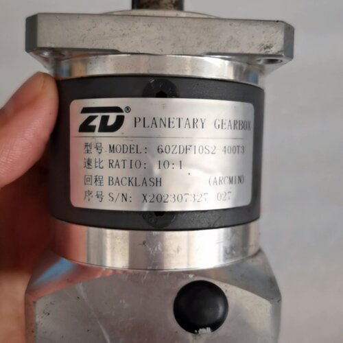 寻ZD中大60ZDF10S2400T3中大400W减速机