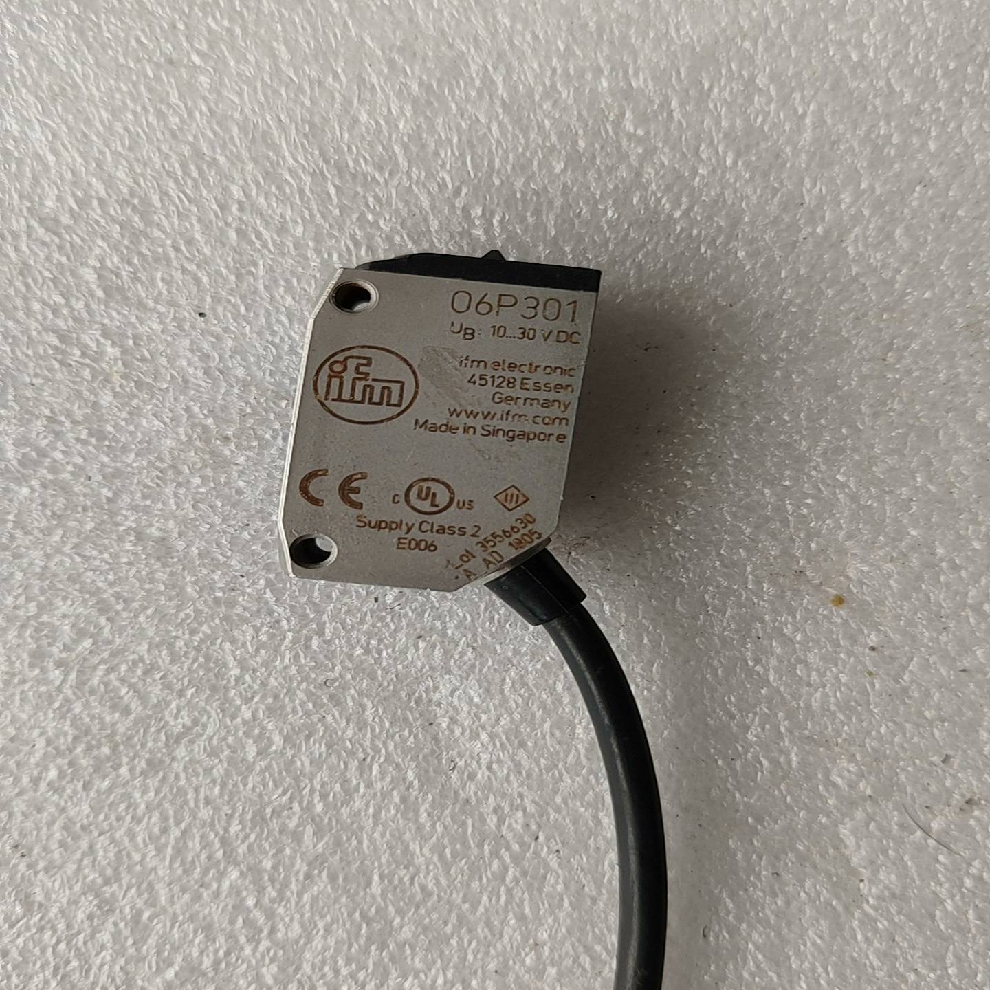 ifm易福门传感器06P301，成色一般，线长约20cm，实~询价