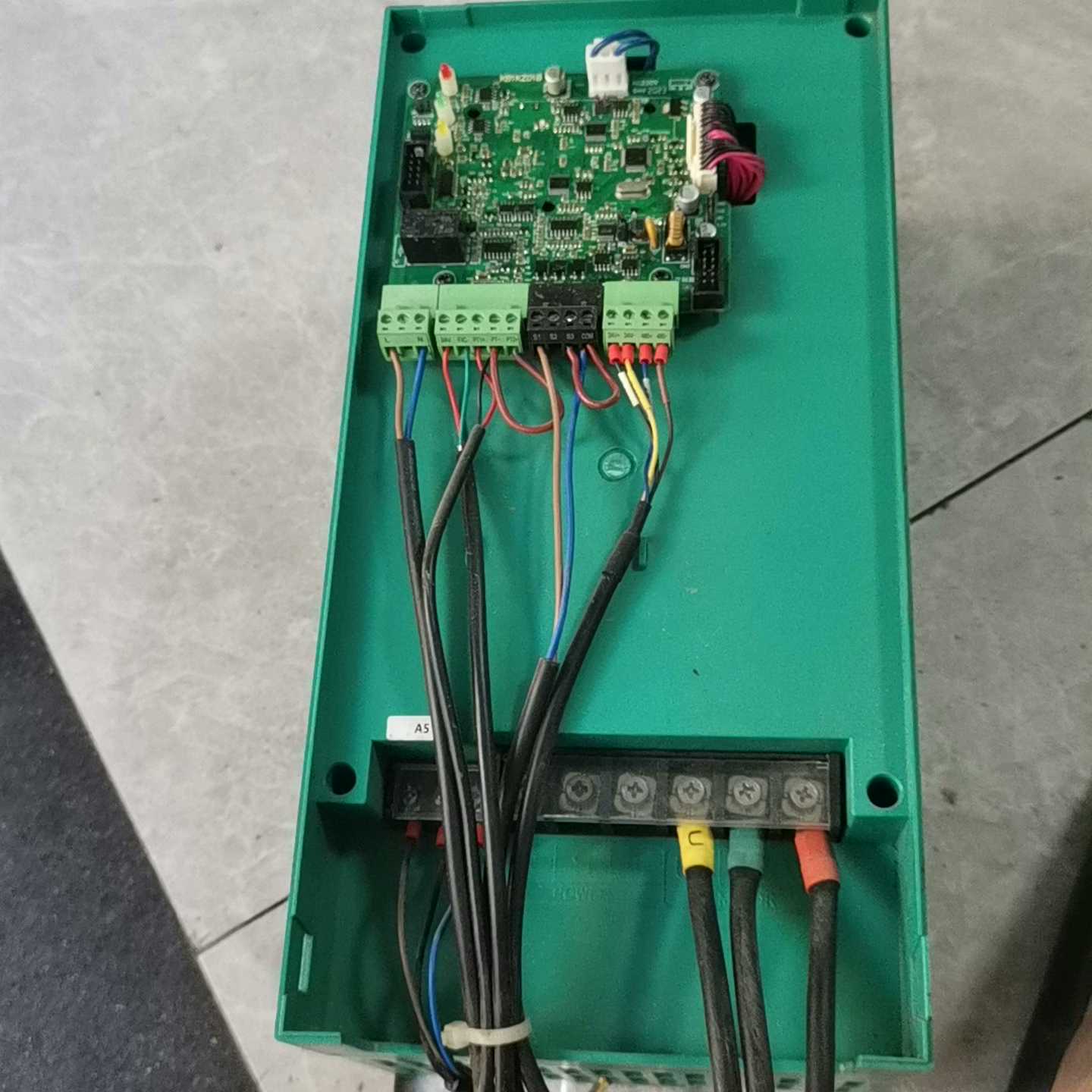 众辰变频器SP600T-22KY-4，成色不错无破损（如图）询价