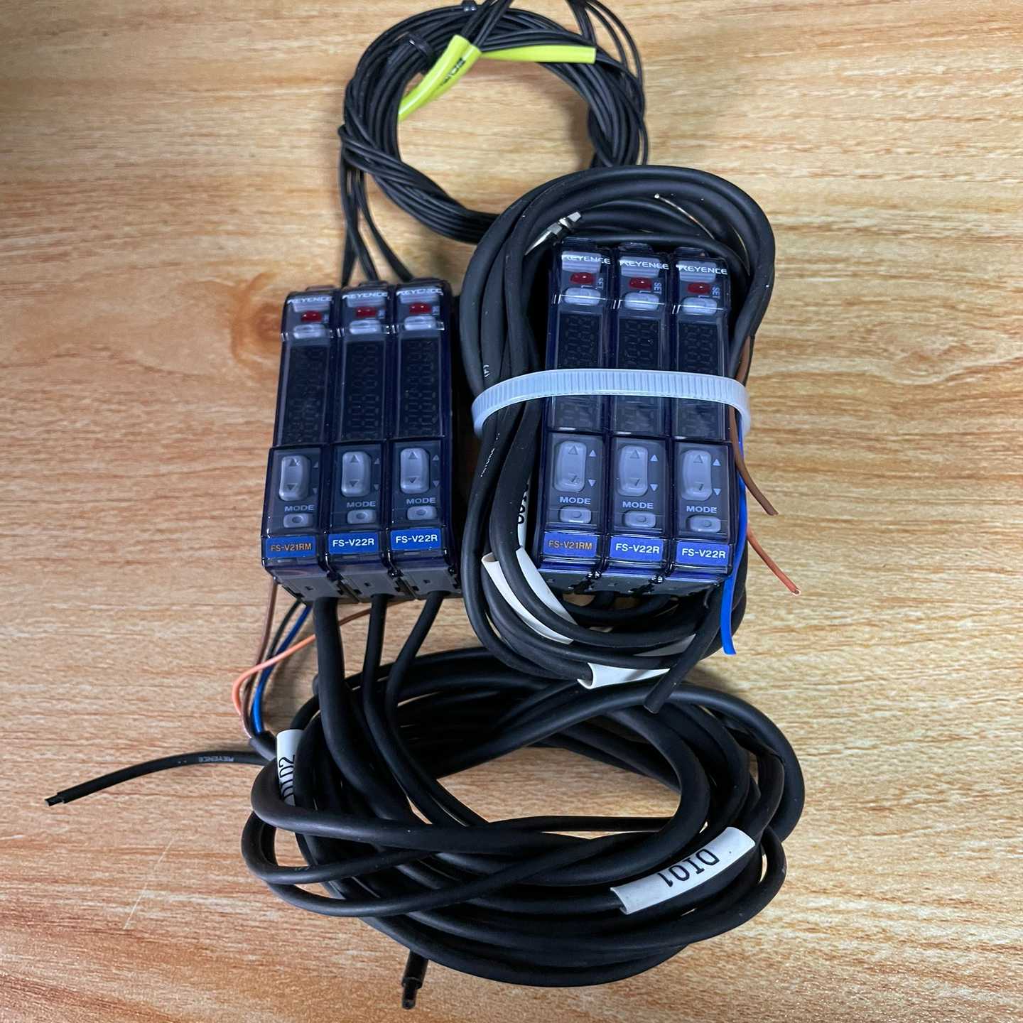 打包KEYENCE/基恩士FS-V21RM/FS-V22R光--议价商品