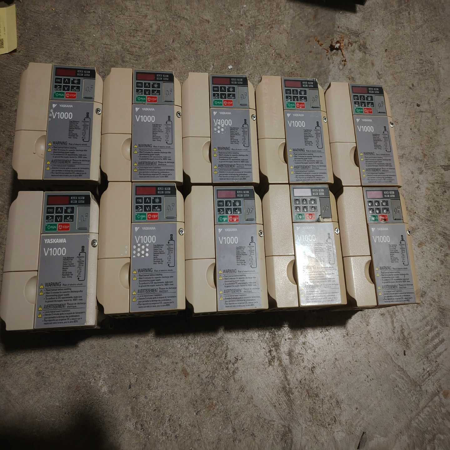 【议价】安川变频器v1000系列2.2kw220v功能适用