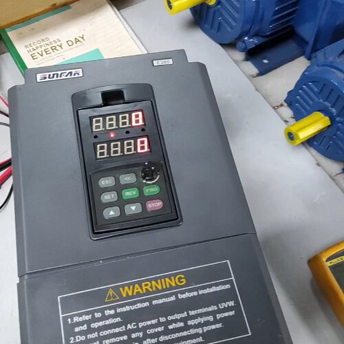 寻四方变频器11KWE3804T0110G0150P成