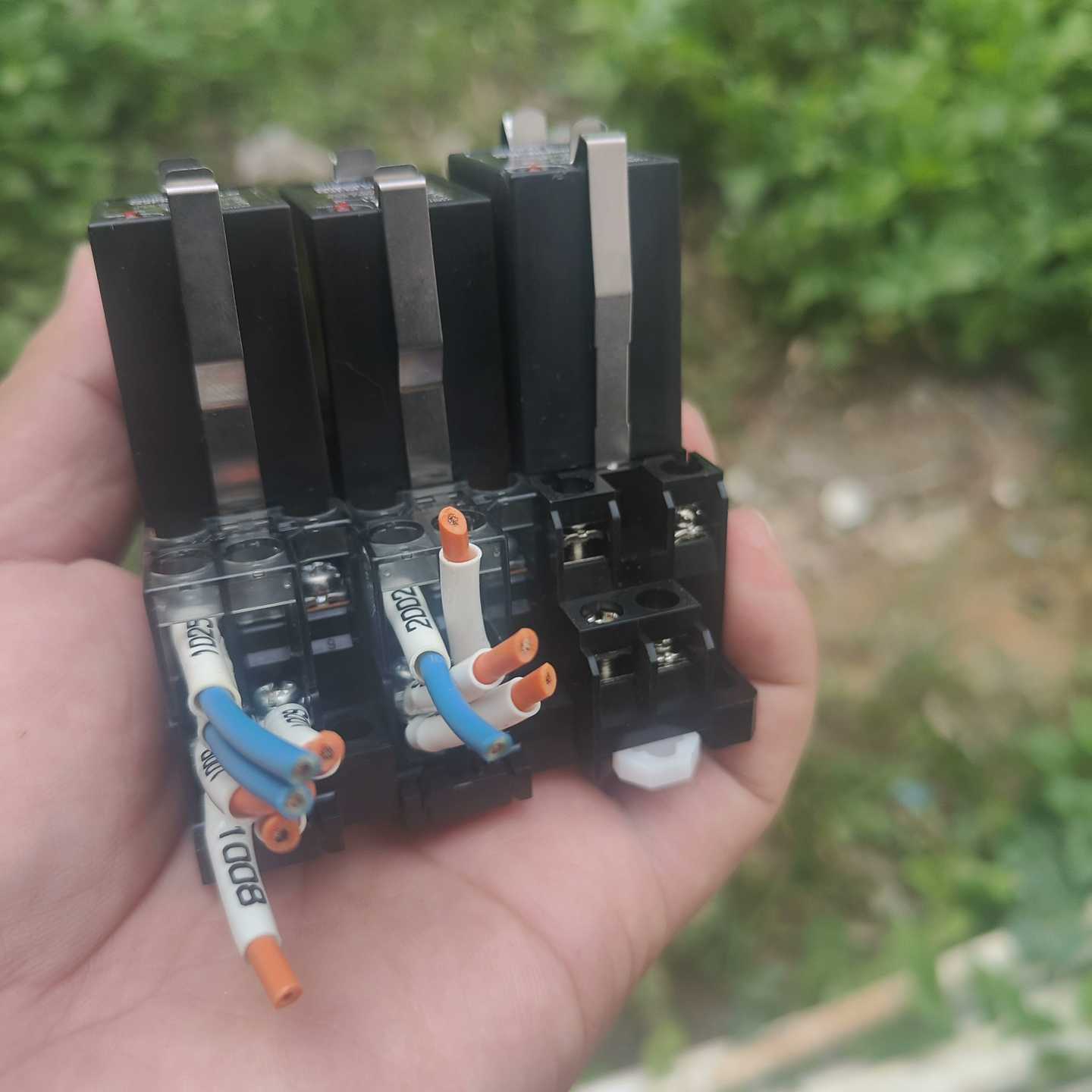 （请询价）G3FM-2R5SLN固态继电器2个