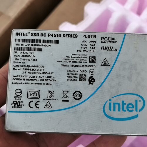 intel P4510 4T  SSDPE2KX040T8