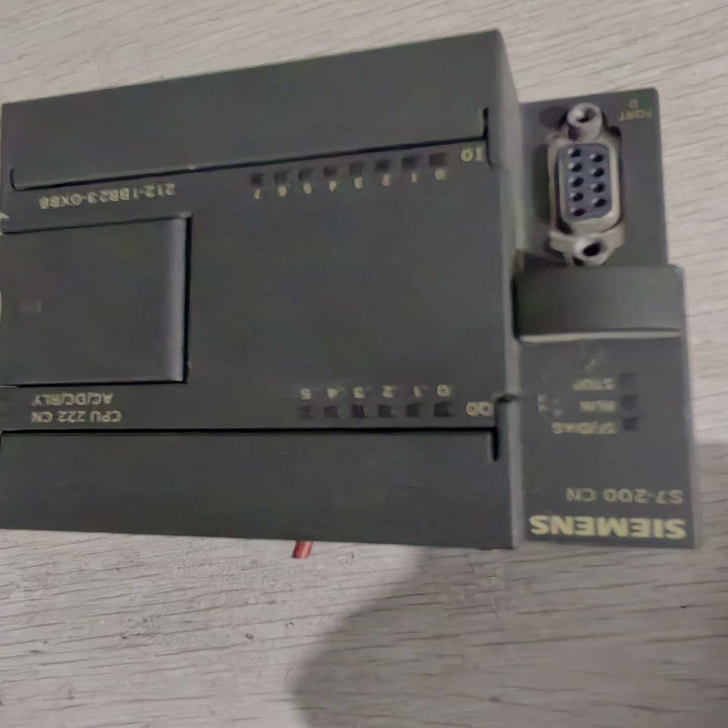 现的PLc一台，成色八成新以上，型号是6ES721询价