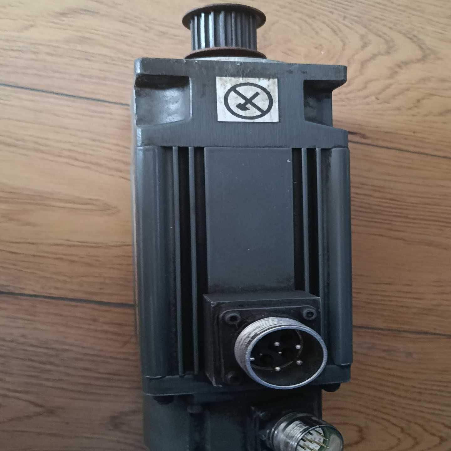 议价发格电i机FXM12.40A.E1.1000拆机件！现货/维修