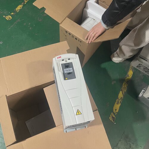 变频器ACS550U108A84ACH550-询