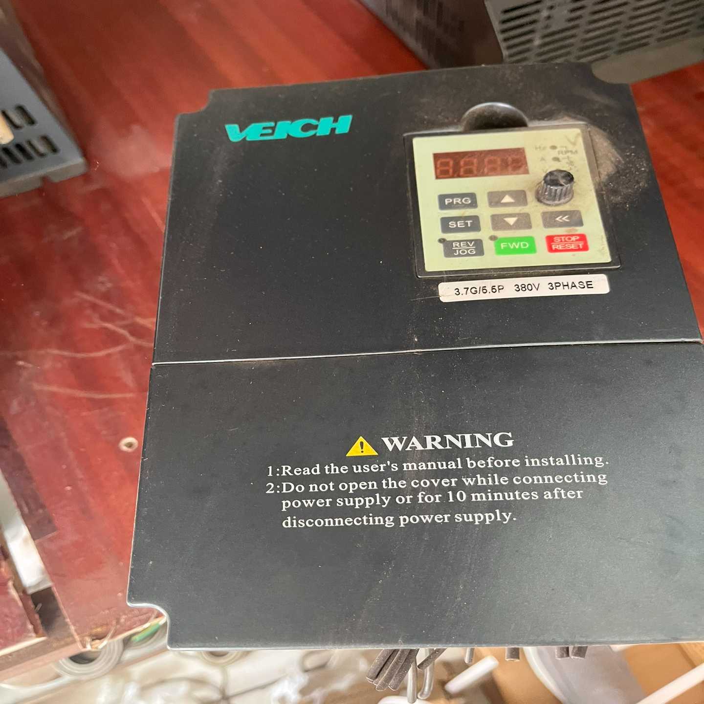 伟创变频器，AC60，3.7kw/5.5kw，成色如图，~询价