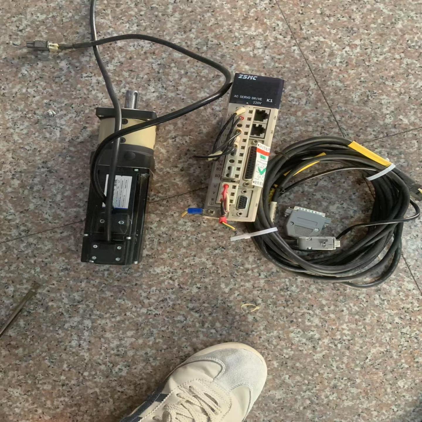 议价之山驱动电机伺服套装ZSD-K1AS04AB 电机60ST-