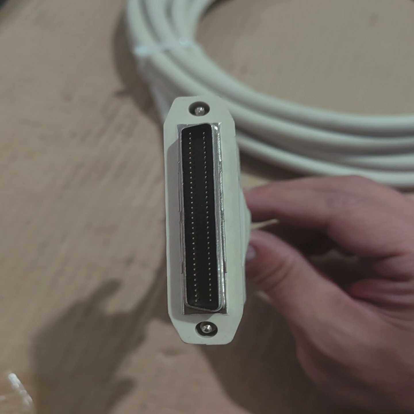 询价~SCSI 通用68针CN18连接线+长度5米左右