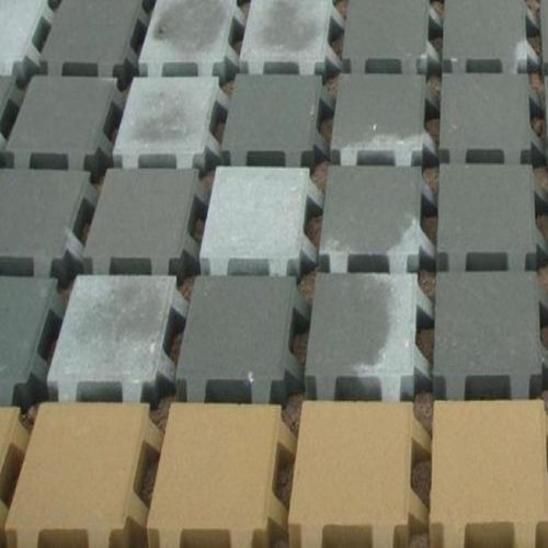 蟹脚植草砖厂家现货社区改造嵌草砖市政工程专用中孔草坪砖透水砖