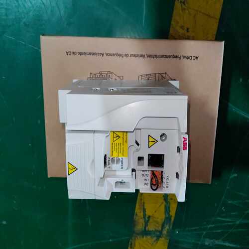变频器ACS355-01E-07A5-2，1.5kW功