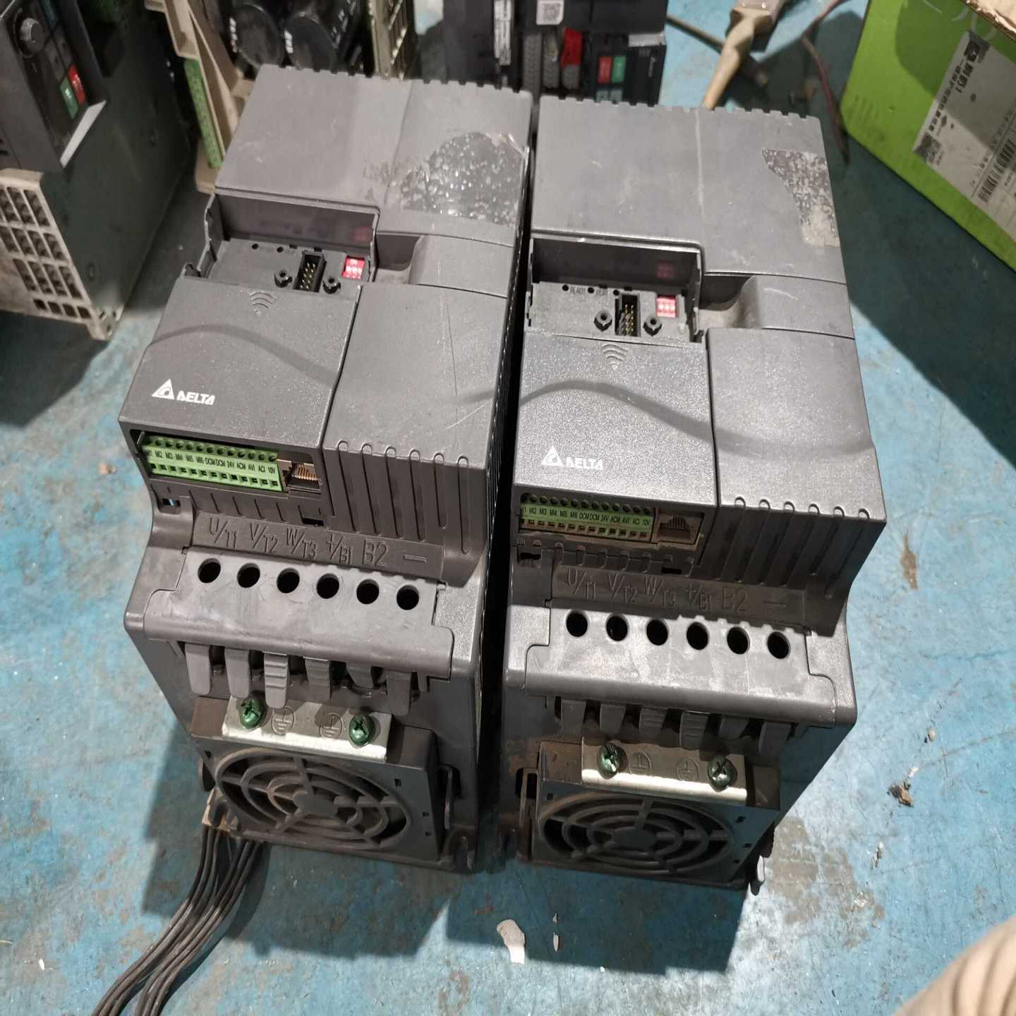 vfd-e变频器11kw,成色好新，vfd110e4