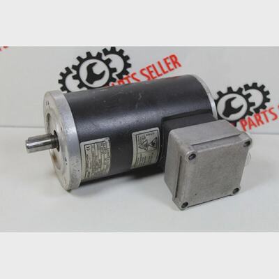Lenze SDSGAXX06322 300377.70 servo motor  6 months warranty