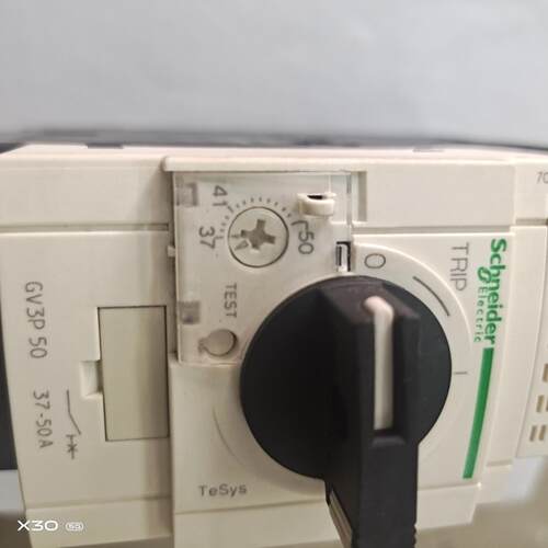法国电动机马达保护断路器GV3P40 P50 P65  GV3P80