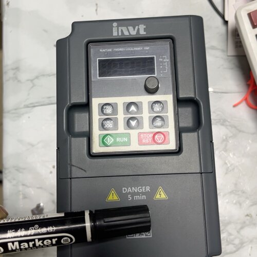 寻GD101R5GS2B英威腾220V1.5KW变频器