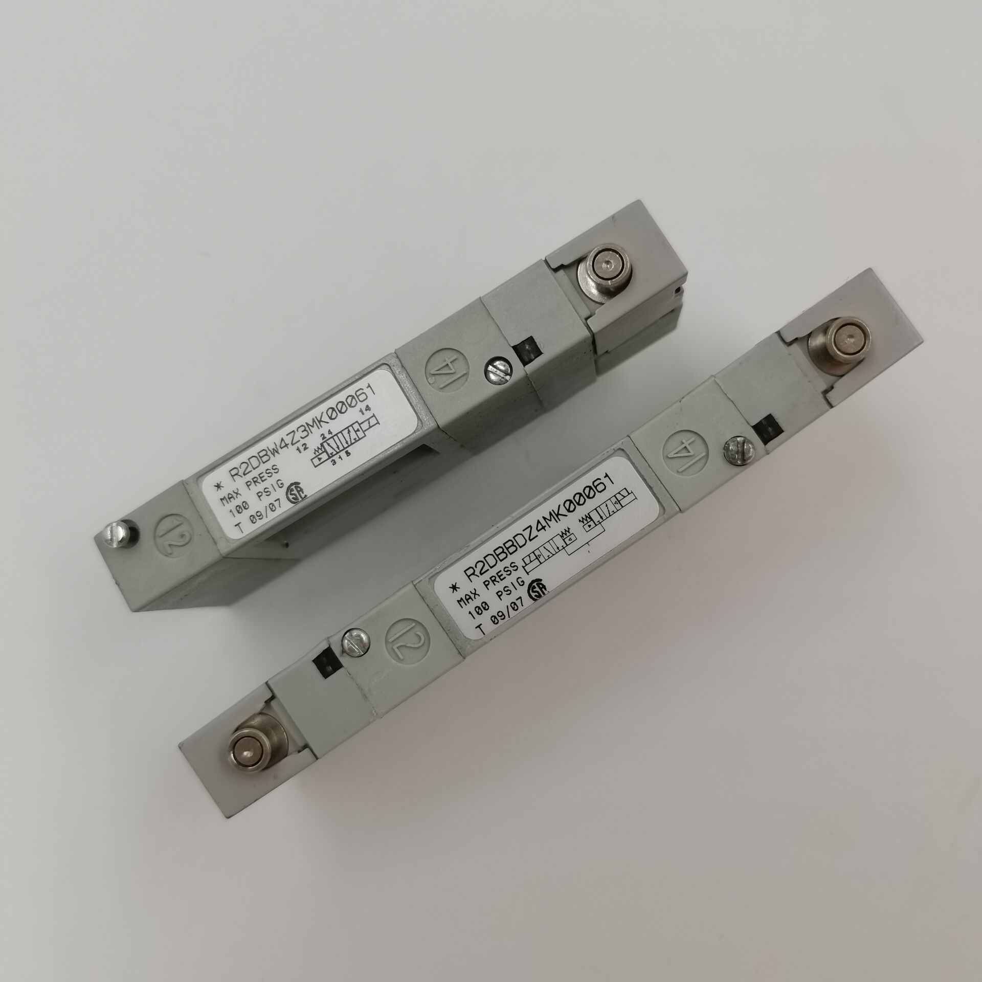 议价正品美国numatics电磁阀R2DBB6Z4MK00061R2DBBZ4MK00061