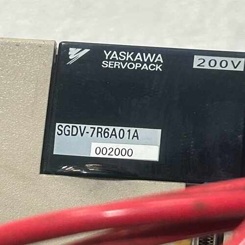 咨询-安川1kw伺服驱动器SGDV-7R6A01A002000，拆